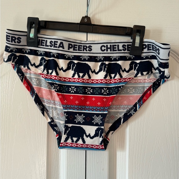 Bra and underwear set - Picture 8 of 11